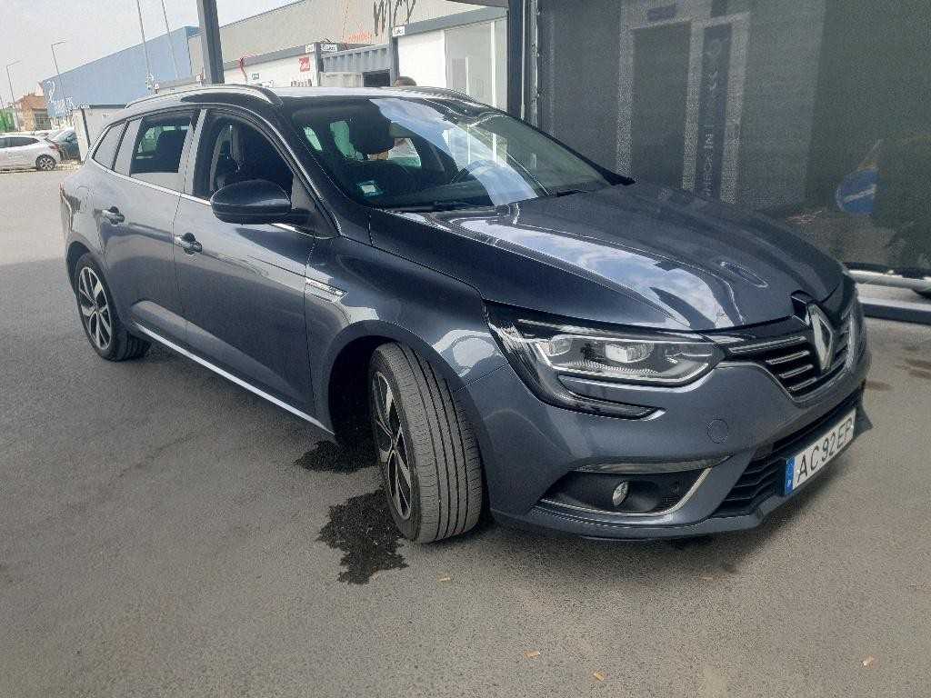 renault-megane-sport-tourer-2020-diesel-1500cc
