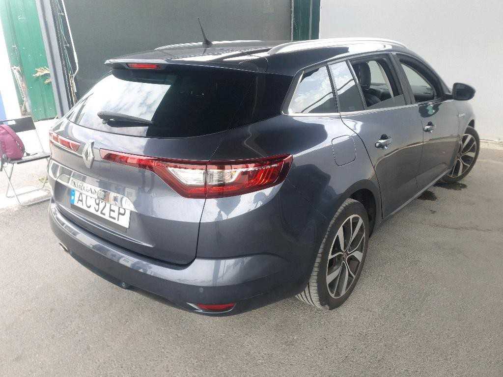 renault-megane-sport-tourer-2020-diesel-1500cc