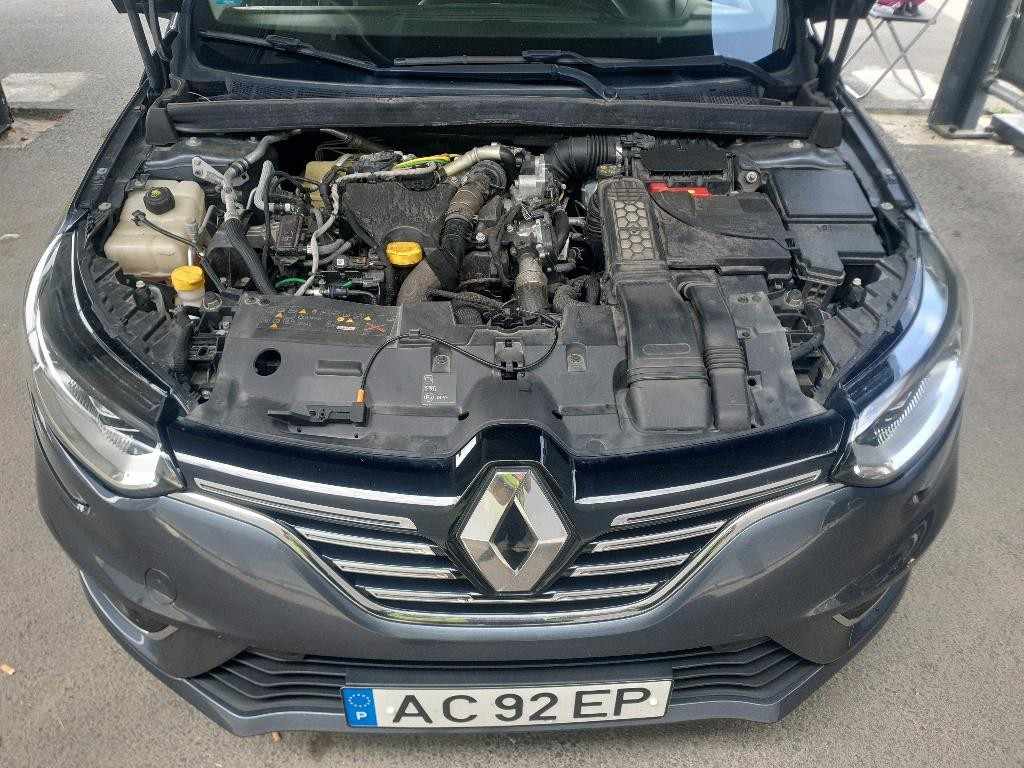 renault-megane-sport-tourer-2020-diesel-1500cc