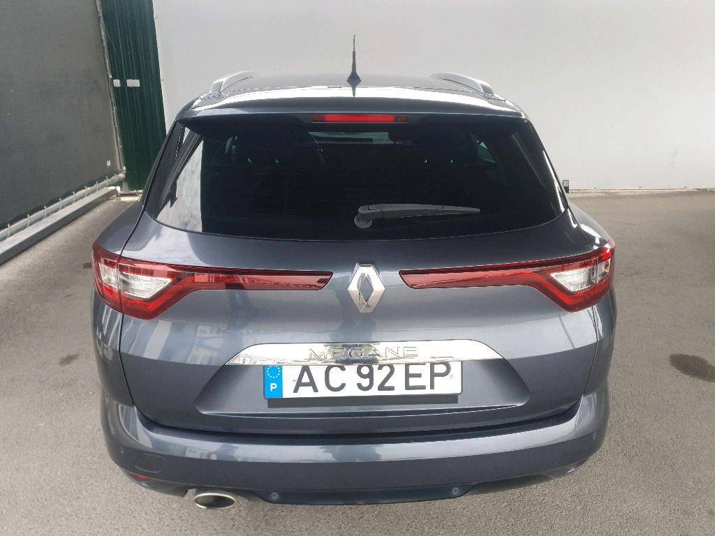 renault-megane-sport-tourer-2020-diesel-1500cc