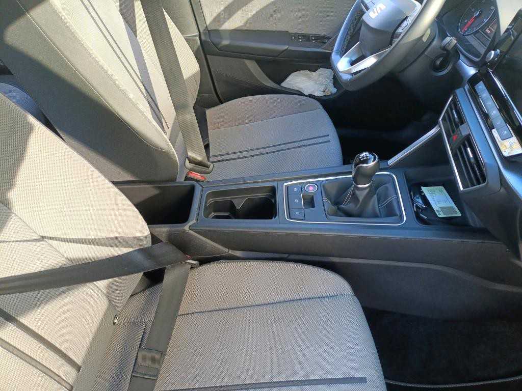 seat-leon-st-2023-diesel-2000cc
