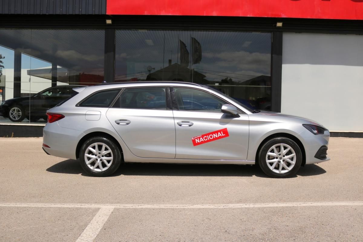 seat-leon-st-2023-diesel-2000cc