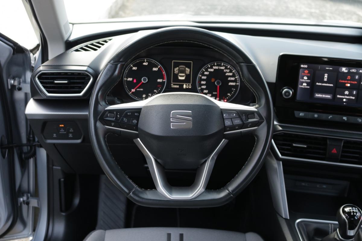 seat-leon-st-2023-diesel-2000cc