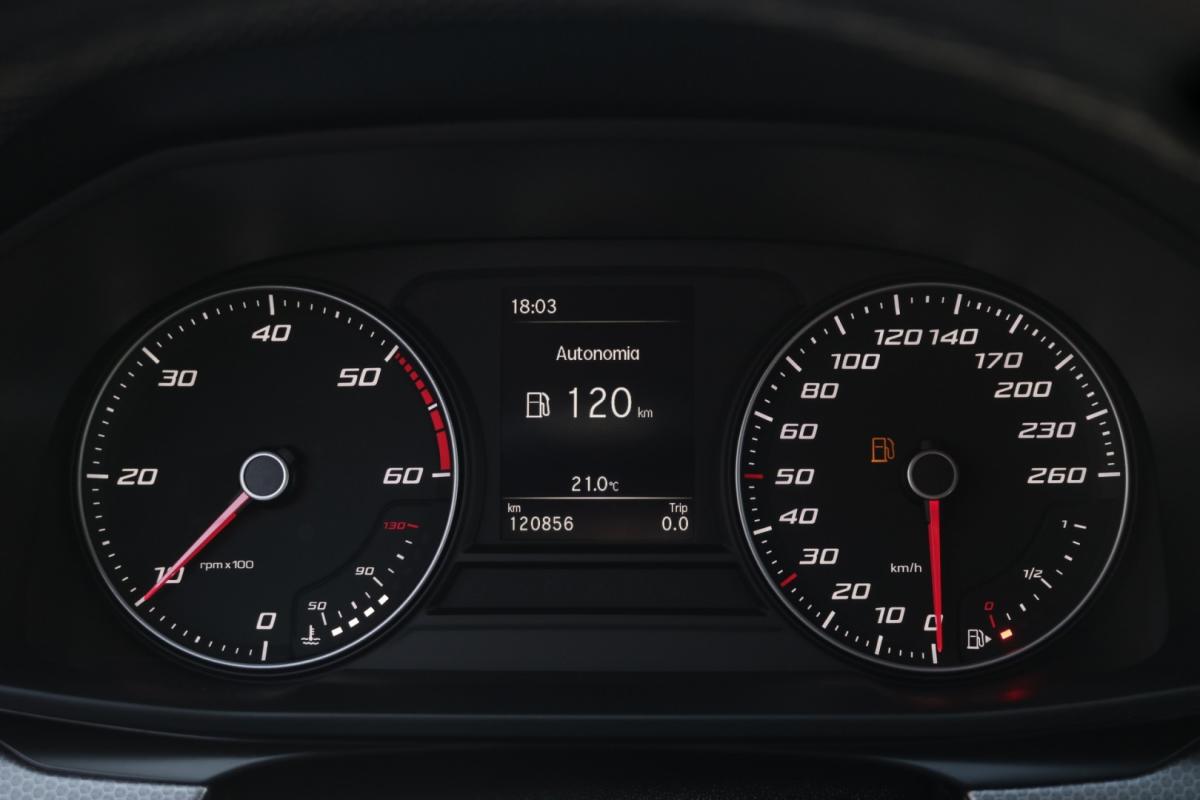 seat-leon-st-2023-diesel-2000cc