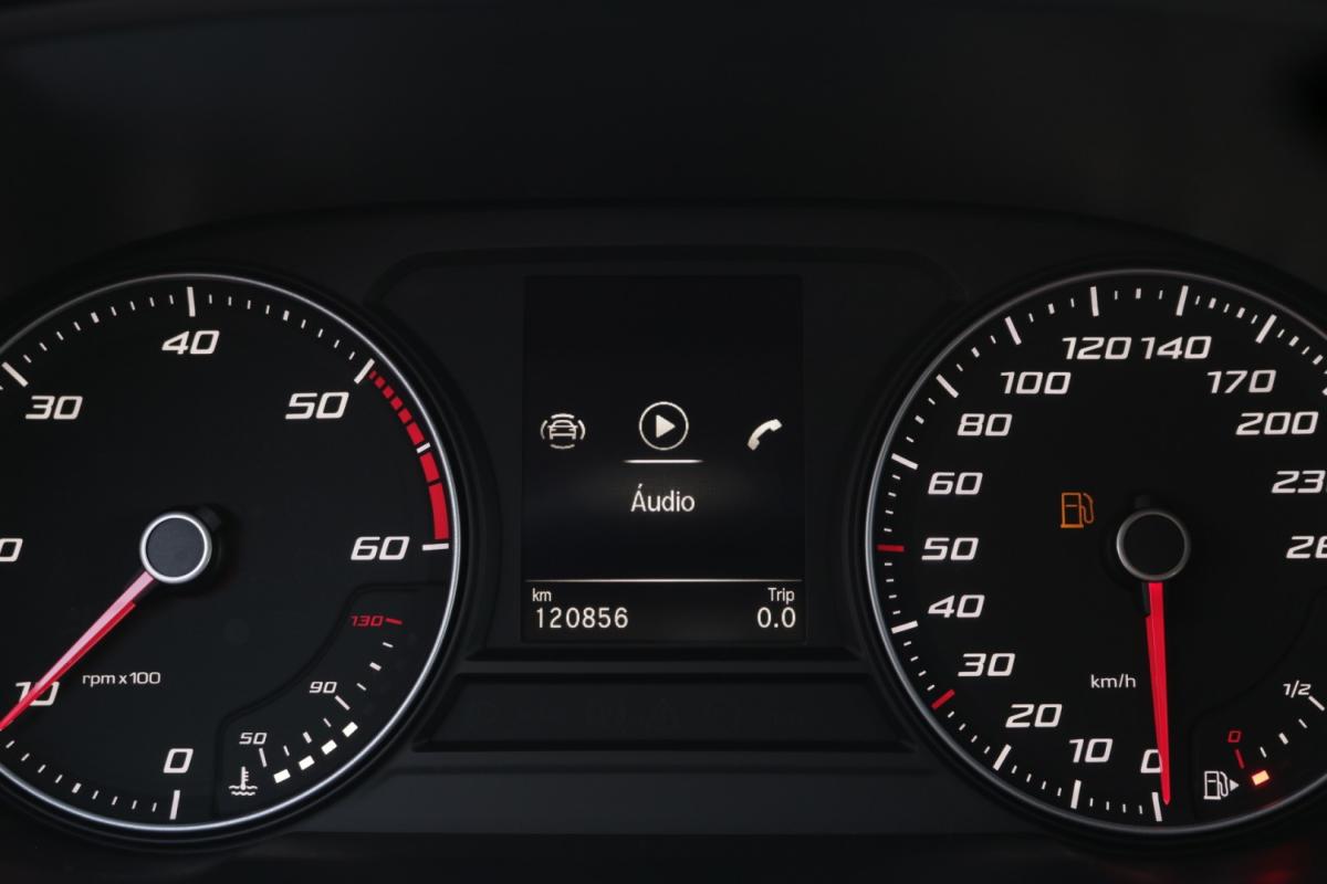 seat-leon-st-2023-diesel-2000cc