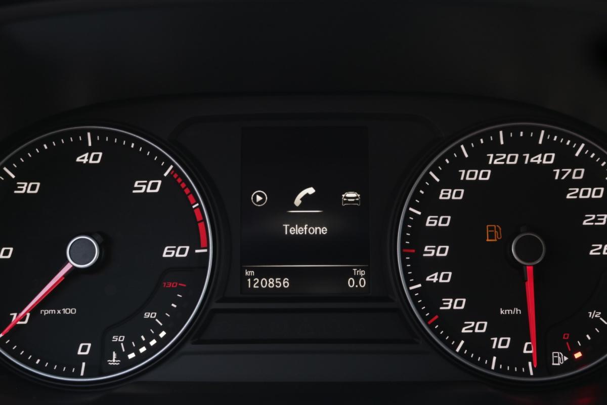 seat-leon-st-2023-diesel-2000cc