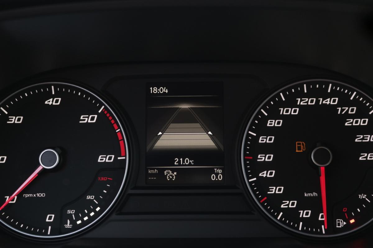 seat-leon-st-2023-diesel-2000cc