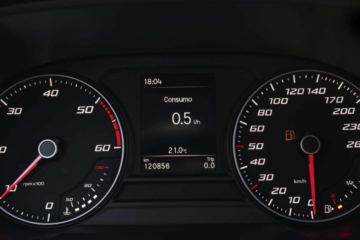 seat-leon-st-2023-diesel-2000cc