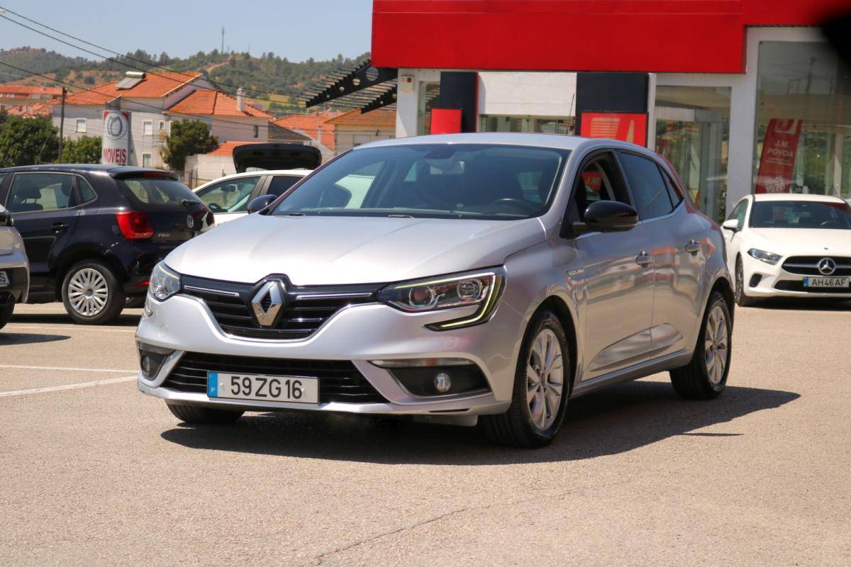 renault-megane-2019-diesel-1500cc