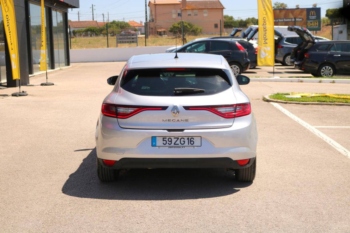 renault-megane-2019-diesel-1500cc
