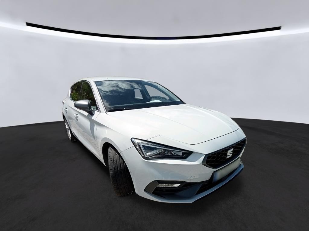 seat-leon-2022-diesel-2000cc