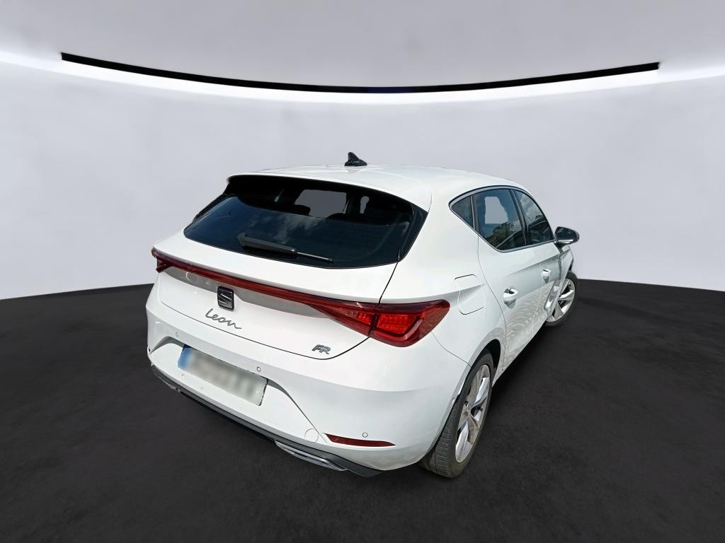 seat-leon-2022-diesel-2000cc