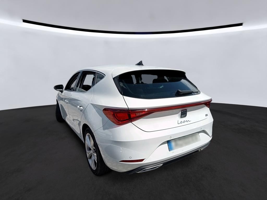 seat-leon-2022-diesel-2000cc