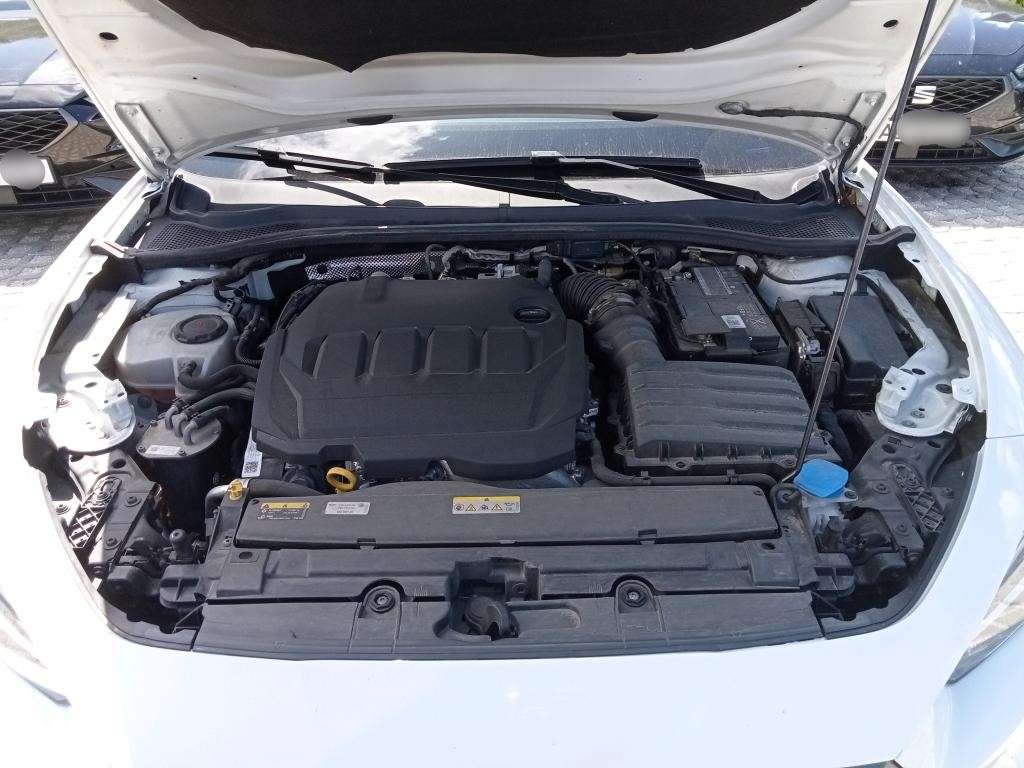 seat-leon-2022-diesel-2000cc