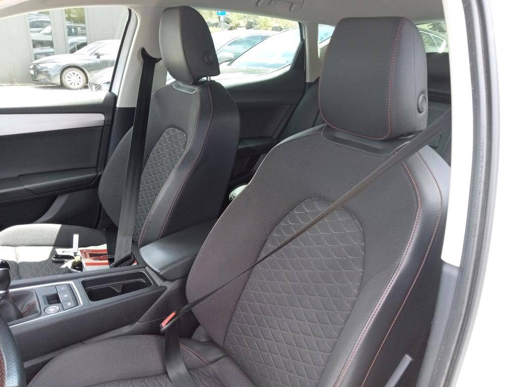 seat-leon-2022-diesel-2000cc