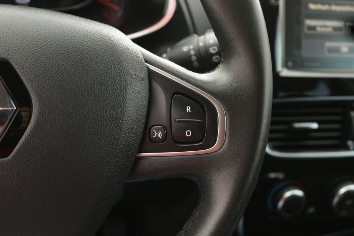 renault-clio-sport-tourer-2019-diesel-1500cc
