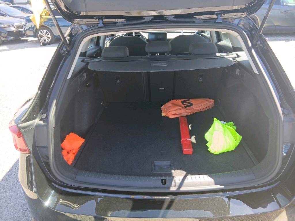 seat-leon-st-2022-diesel-2000cc