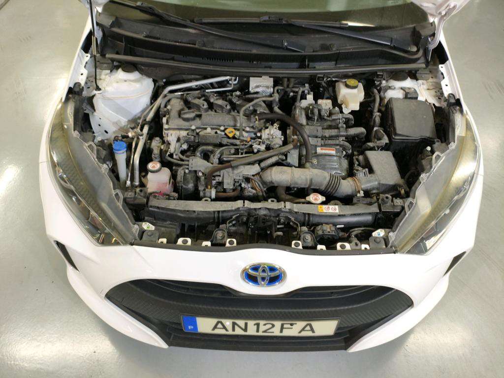 toyota-yaris-2021-hibrido-1500cc