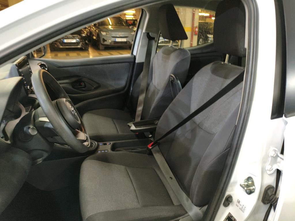 toyota-yaris-2021-hibrido-1500cc