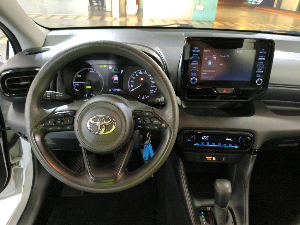 toyota-yaris-2021-hibrido-1500cc