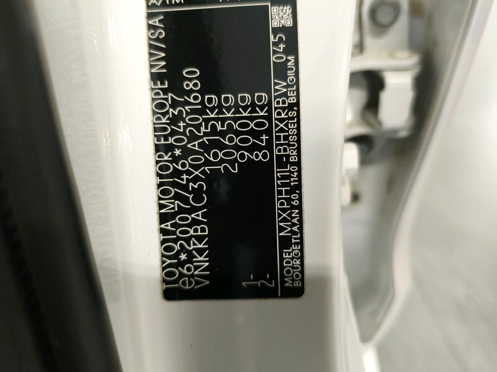 toyota-yaris-2021-hibrido-1500cc