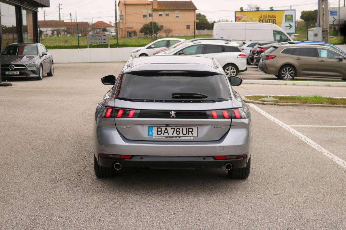 peugeot-508-sw-2023-hibrido-1600cc