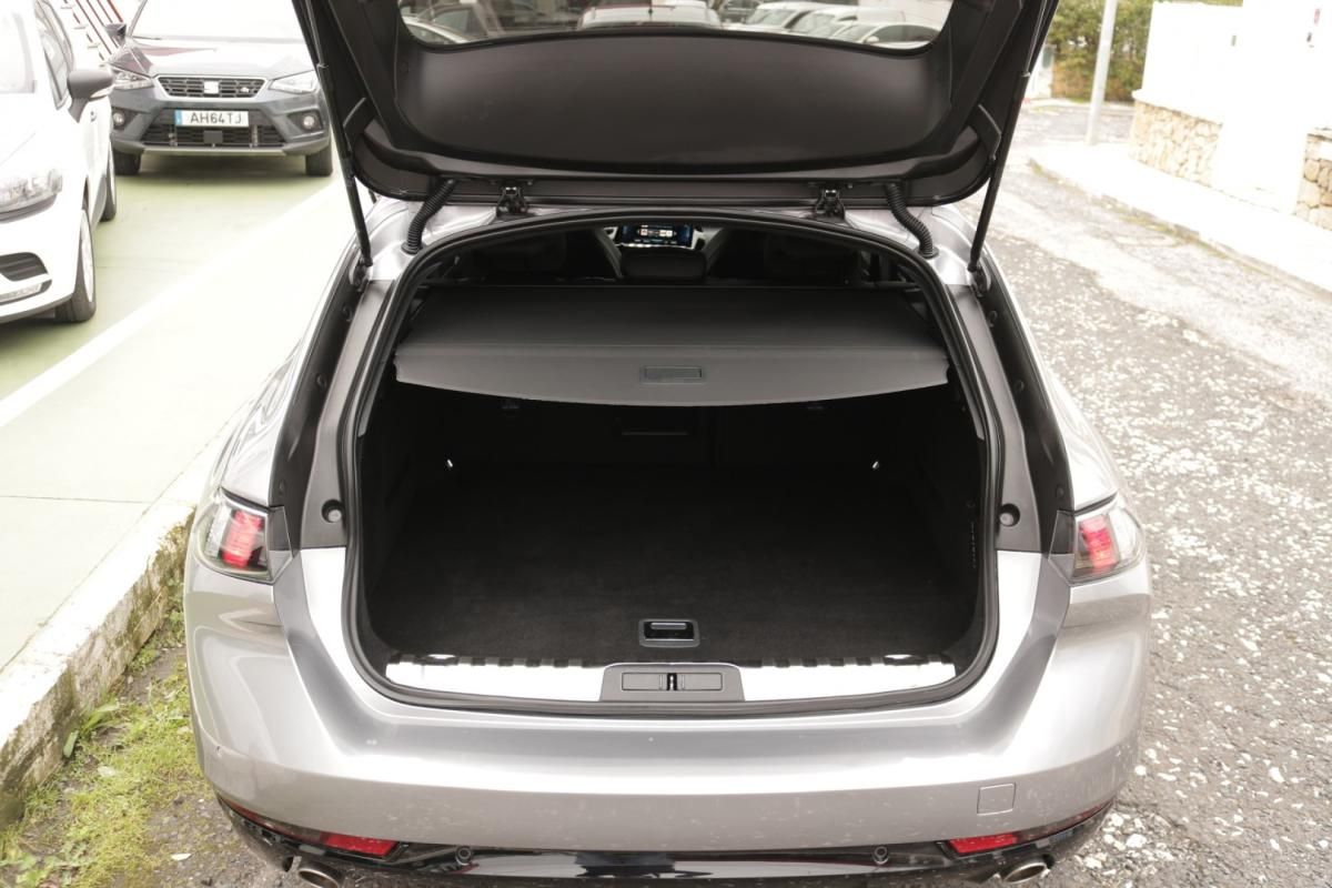 peugeot-508-sw-2023-hibrido-1600cc