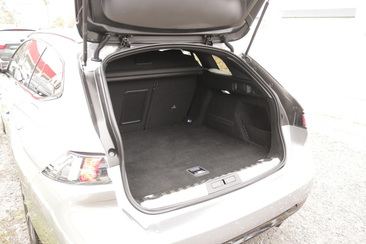 peugeot-508-sw-2023-hibrido-1600cc