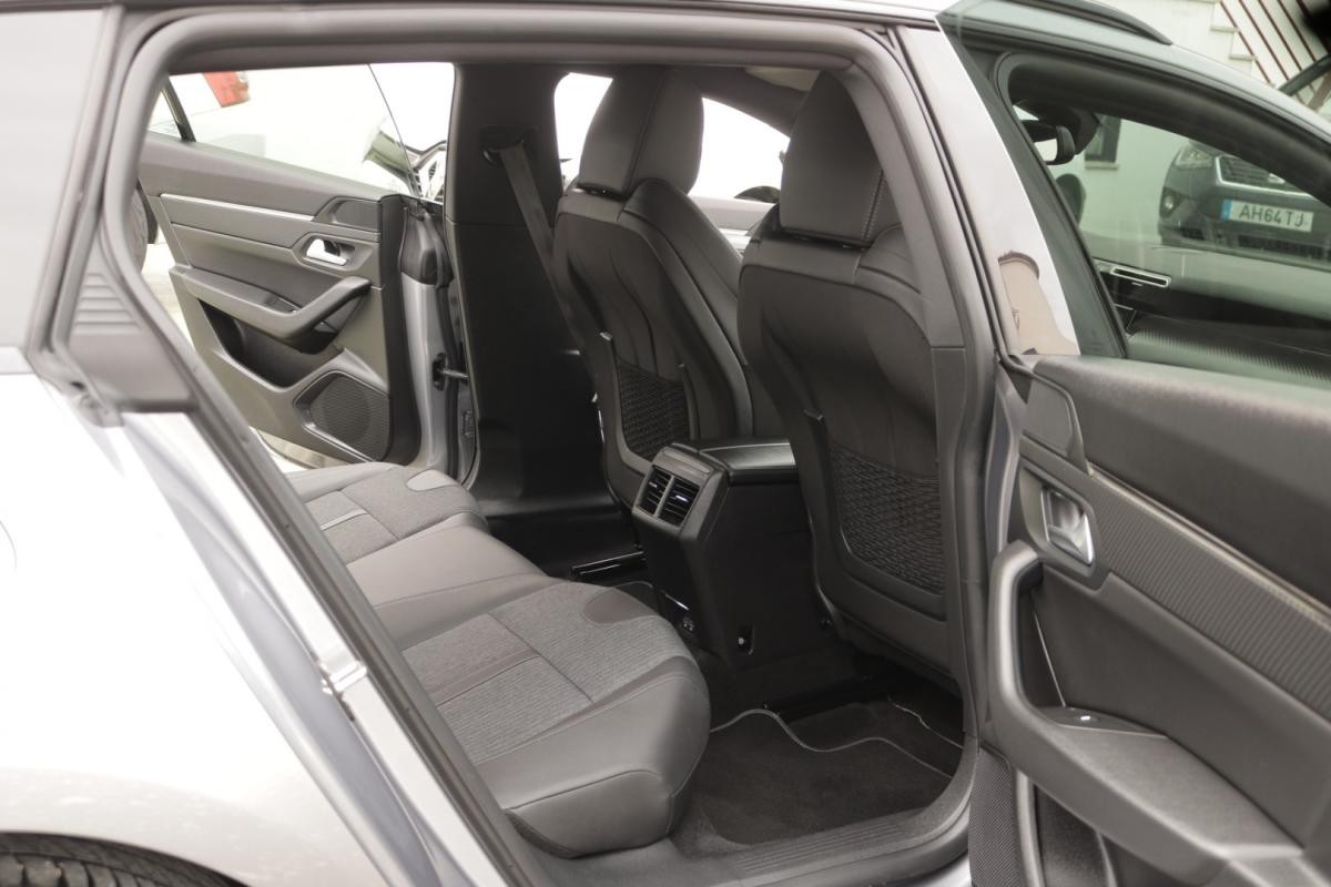 peugeot-508-sw-2023-hibrido-1600cc