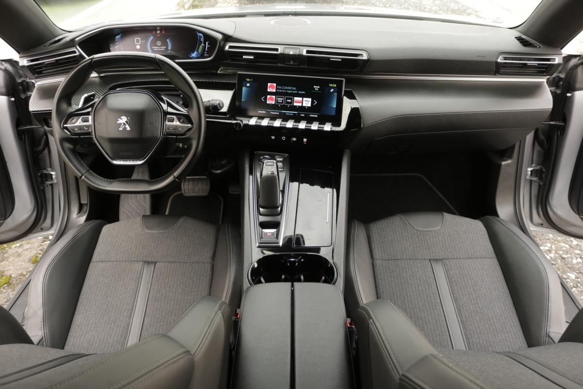 peugeot-508-sw-2023-hibrido-1600cc