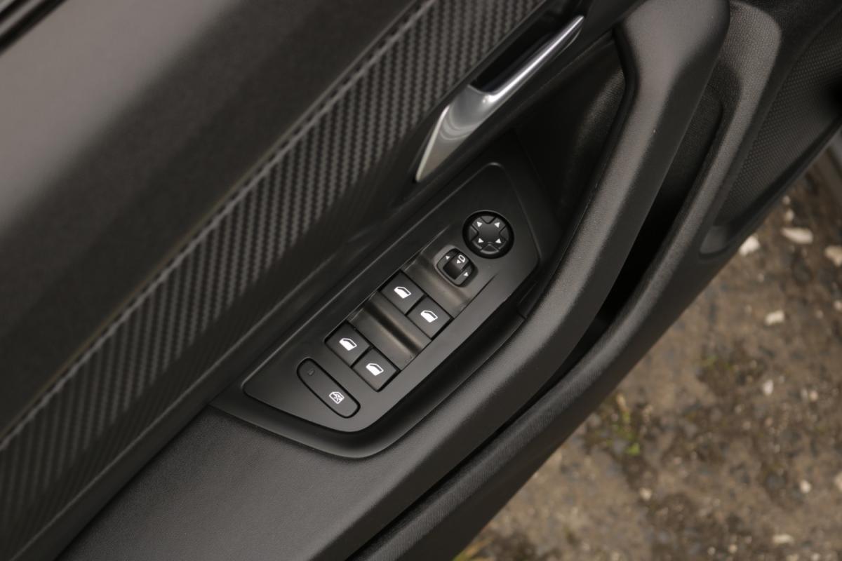 peugeot-508-sw-2023-hibrido-1600cc