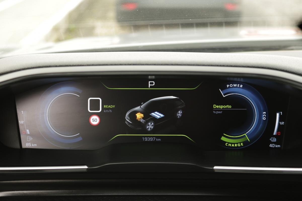 peugeot-508-sw-2023-hibrido-1600cc