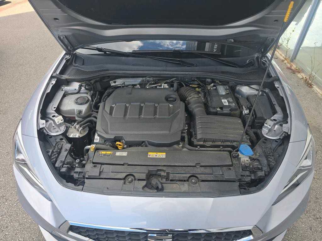 seat-leon-2022-diesel-2000cc