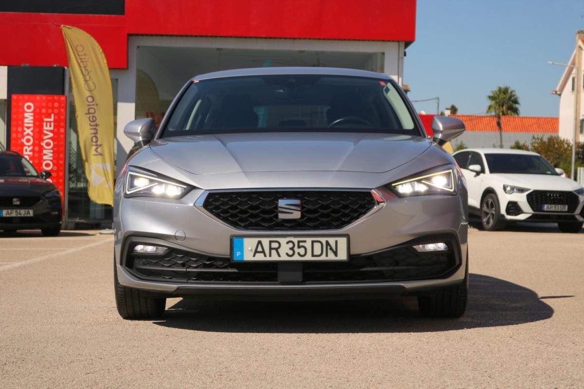 seat-leon-2022-diesel-2000cc