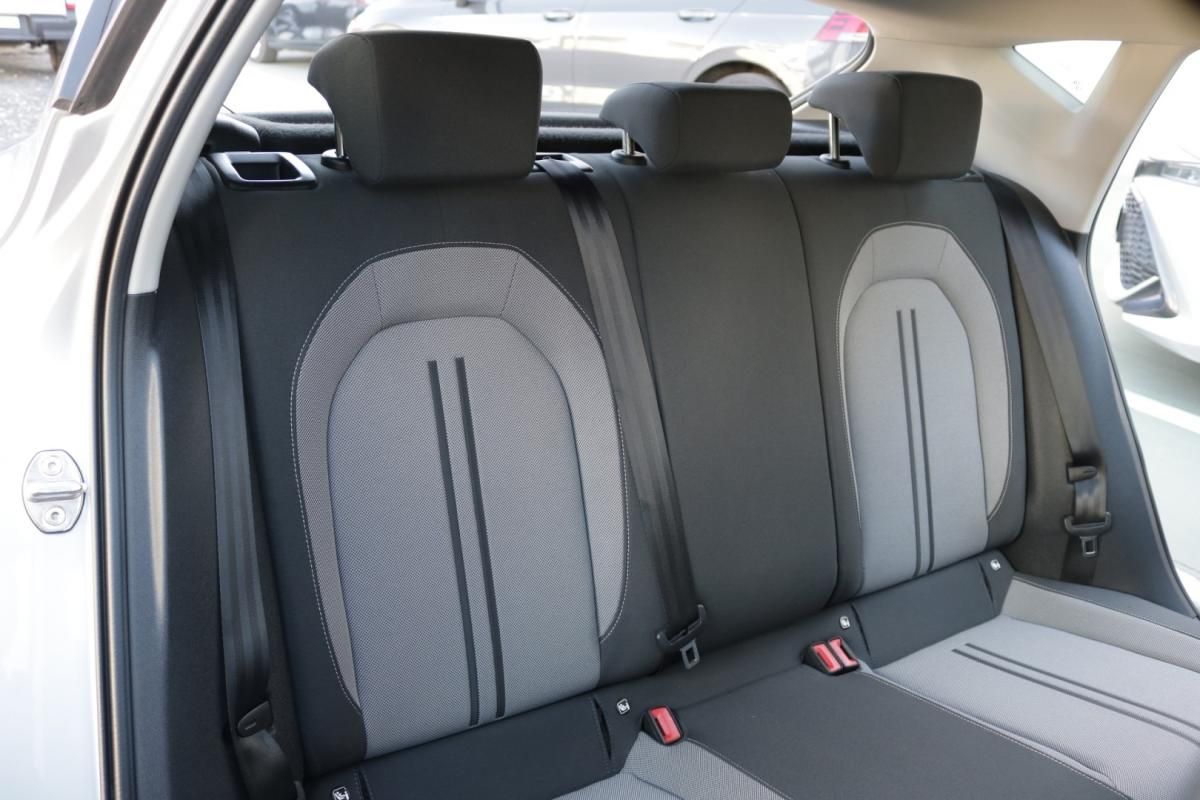 seat-leon-2022-diesel-2000cc