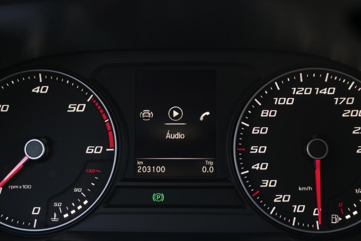 seat-leon-2022-diesel-2000cc
