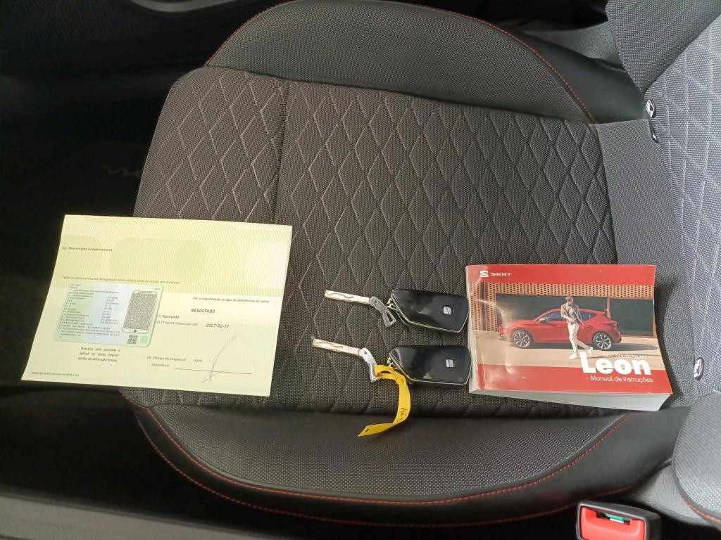seat-leon-st-2021-diesel-2000cc