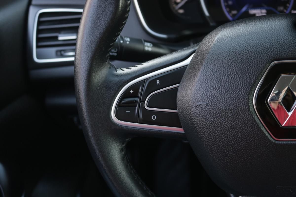 renault-megane-sport-tourer-2019-diesel-1500cc