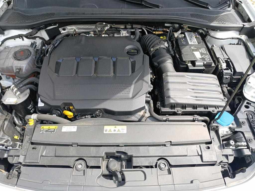seat-leon-st-2023-diesel-2000cc