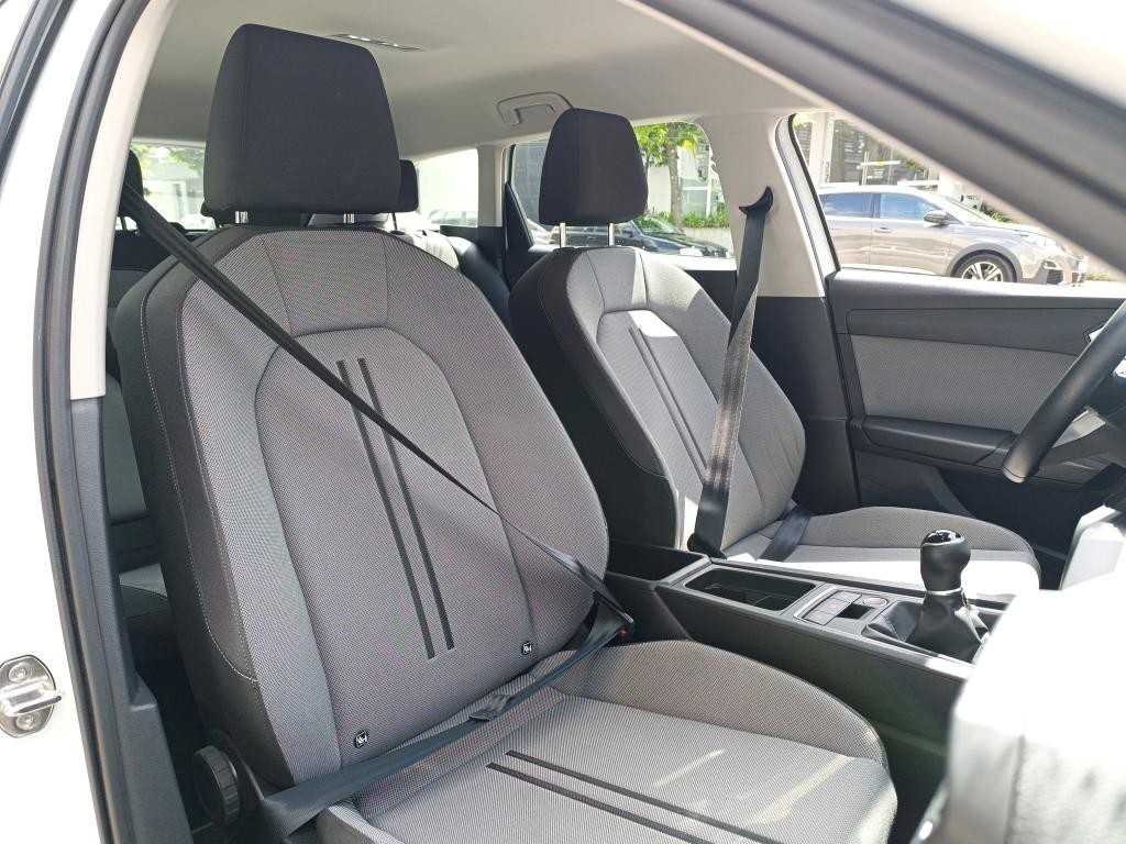 seat-leon-st-2023-diesel-2000cc