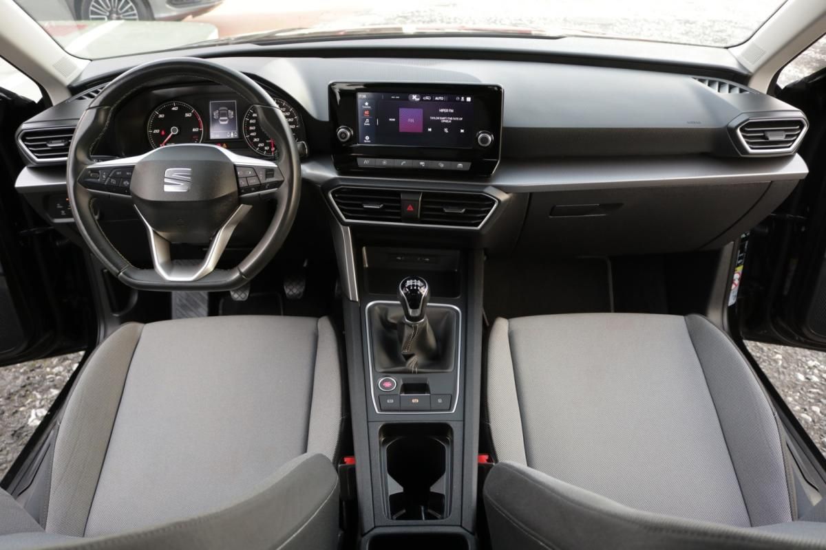 seat-leon-2023-diesel-2000cc