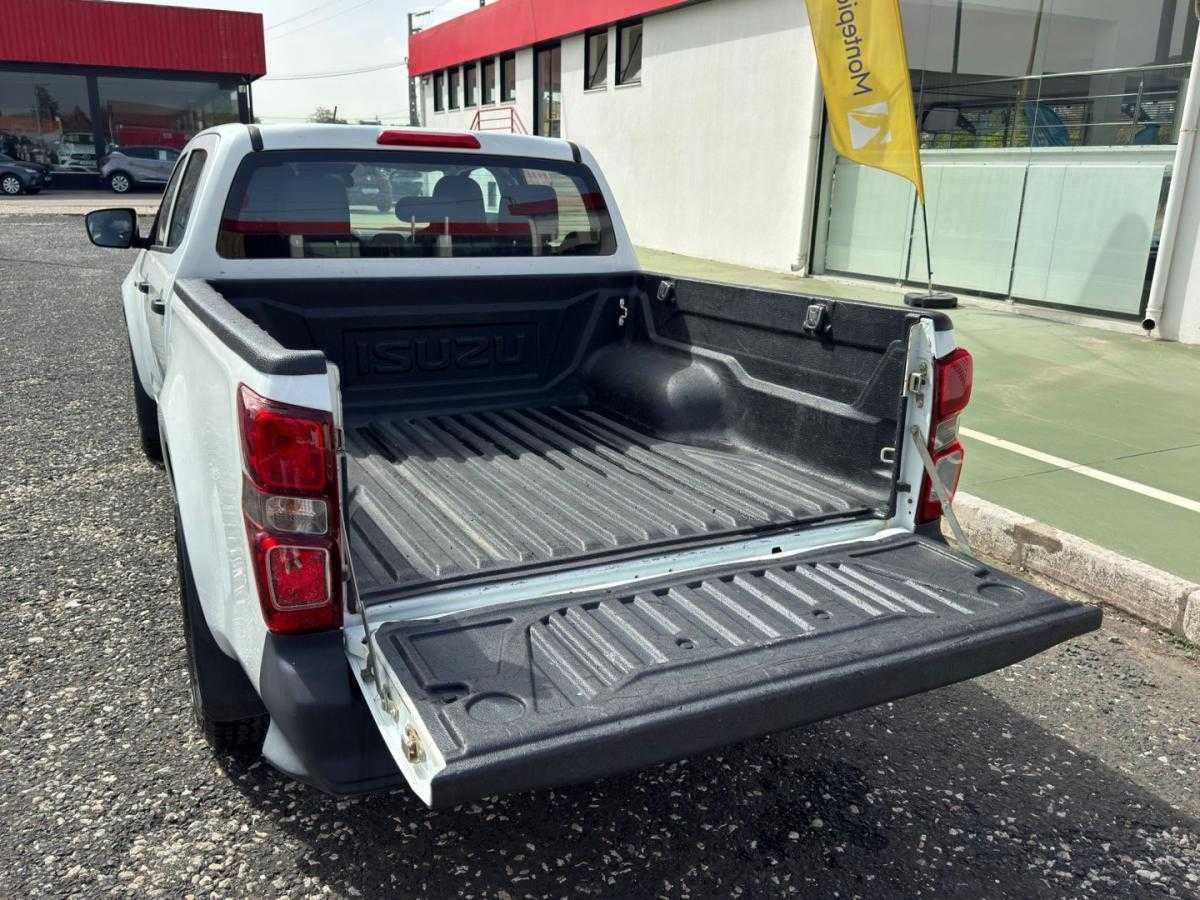 isuzu-d-max-2023-diesel-1900cc