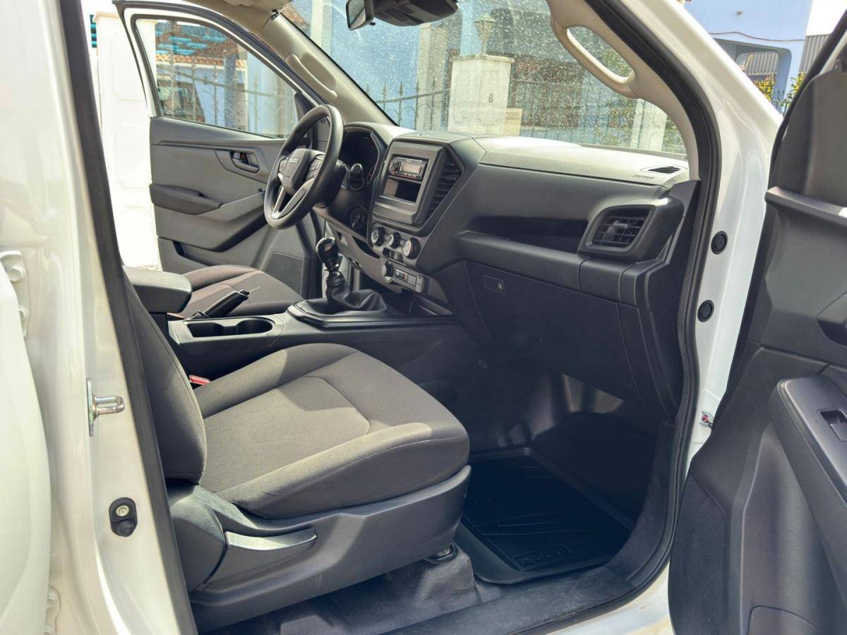 isuzu-d-max-2023-diesel-1900cc