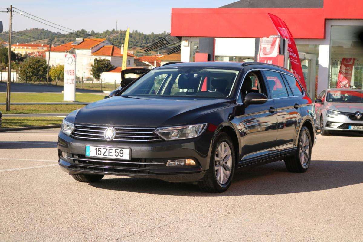 volkswagen-passat-variant-2019-diesel-2000cc