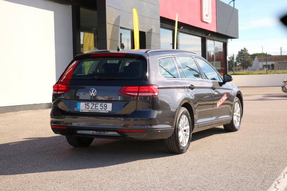 volkswagen-passat-variant-2019-diesel-2000cc