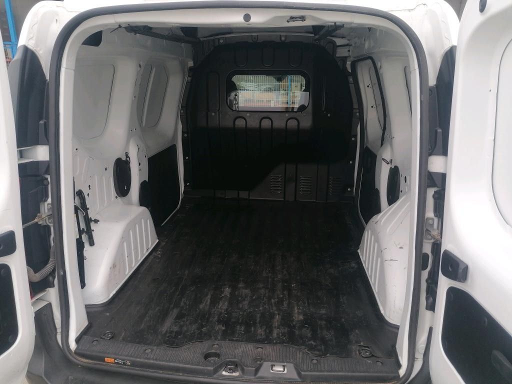 renault-kangoo-2022-diesel-1500cc