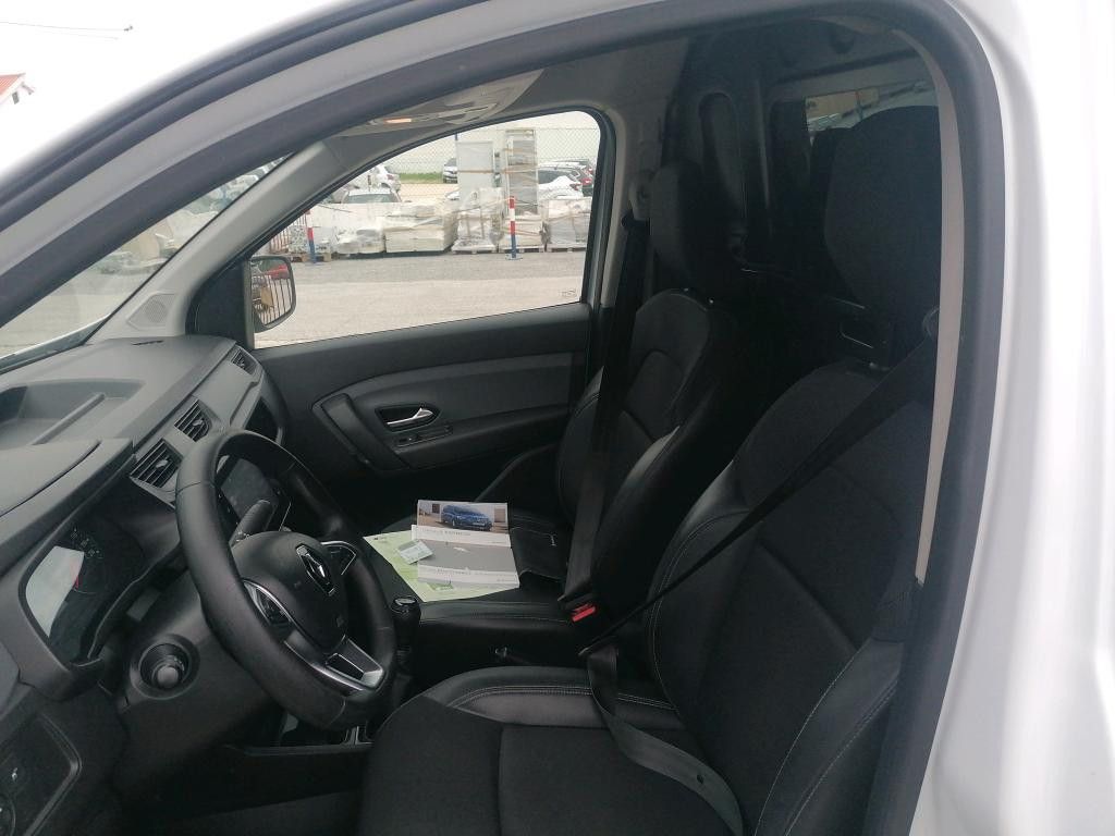 renault-kangoo-2022-diesel-1500cc