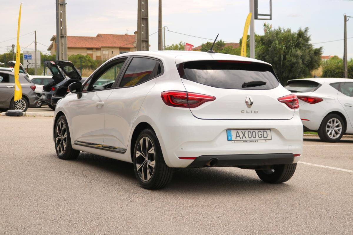 renault-clio-2023-diesel-1500cc