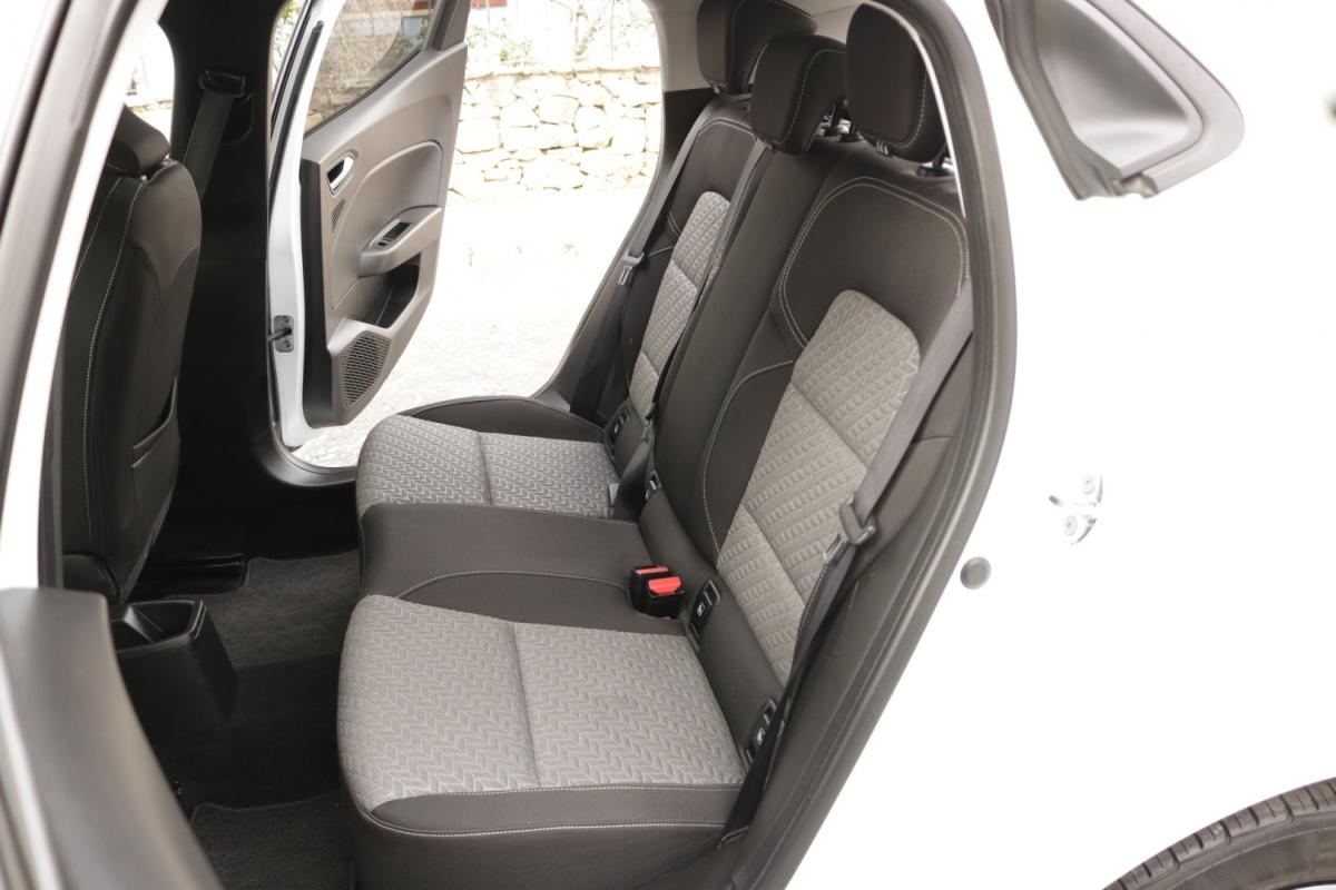 renault-clio-2023-diesel-1500cc