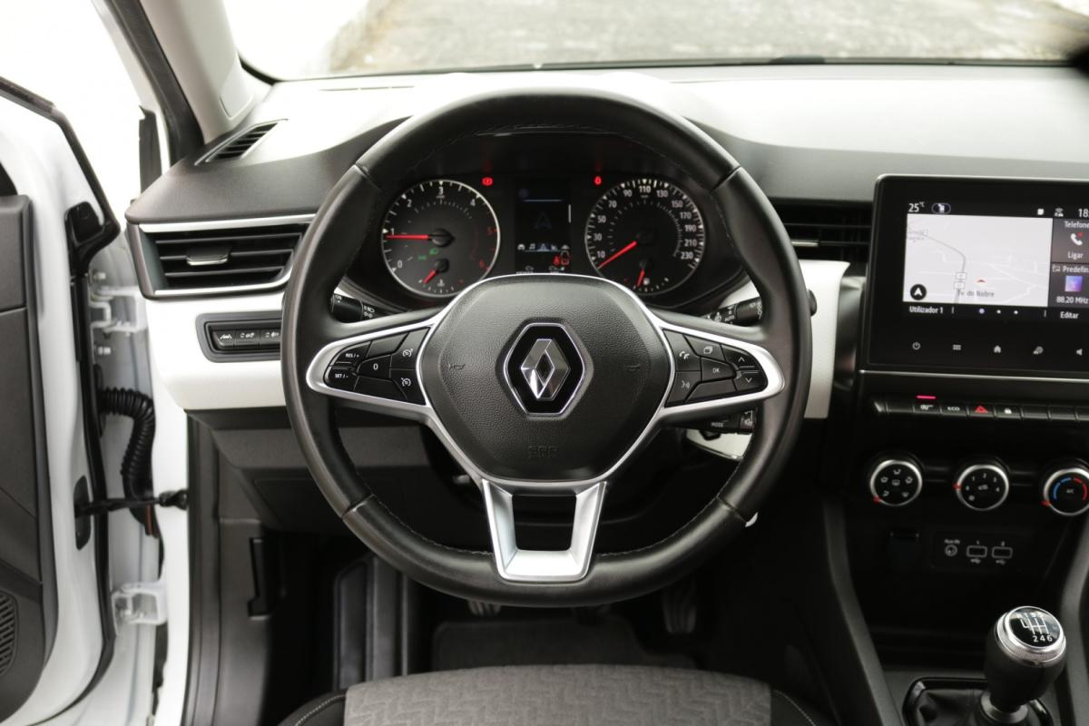 renault-clio-2023-diesel-1500cc